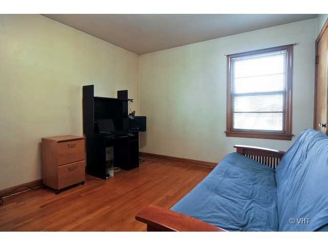 3739 Wisconsin Avenue Berwyn, IL 60402 - Photo 8 of 10