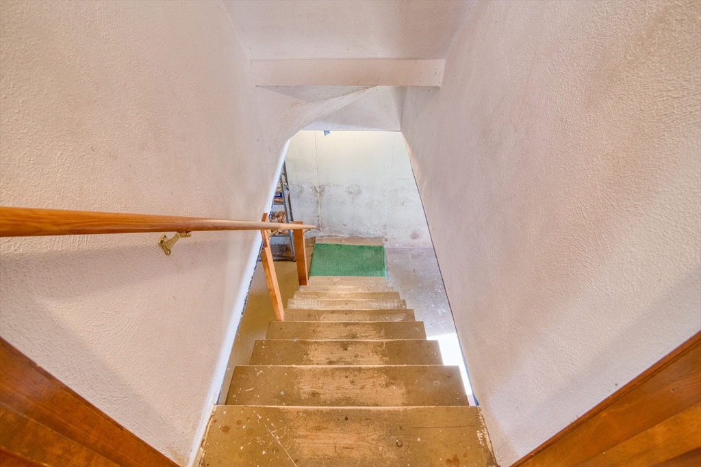41 Taylor Road Maynard, MA 01754 - Photo 20 of 27 a view of entryway