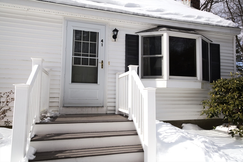 41 Taylor Road Maynard, MA 01754 - Photo 3 of 27