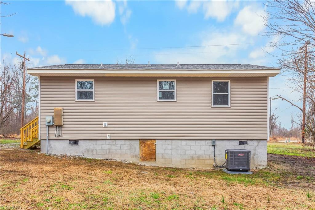 2043 Bishop Road Greensboro, NC 27406 - Photo 15 of 15