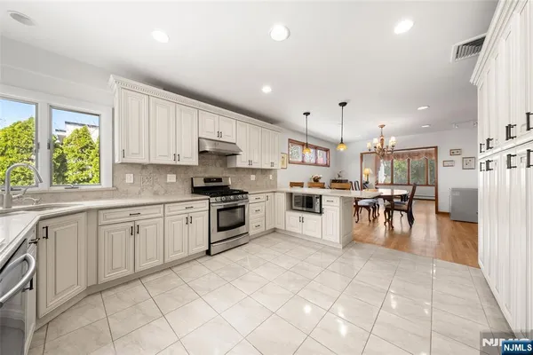 $1,299,900 | 19 Central Avenue, Demarest, NJ 07627