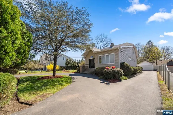 $1,299,900 | 19 Central Avenue, Demarest, NJ 07627