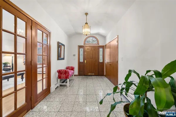 $1,299,900 | 19 Central Avenue, Demarest, NJ 07627