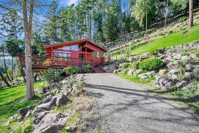 $1,285,625 | 625 Tzabaco Creek Road, Geyserville, CA 95441