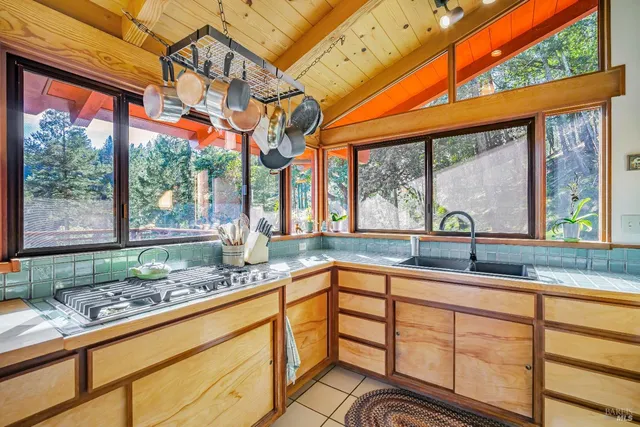 $1,285,625 | 625 Tzabaco Creek Road, Geyserville, CA 95441