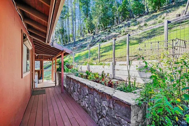 $1,285,625 | 625 Tzabaco Creek Road, Geyserville, CA 95441