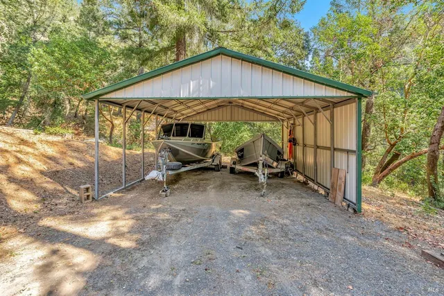 $1,285,625 | 625 Tzabaco Creek Road, Geyserville, CA 95441