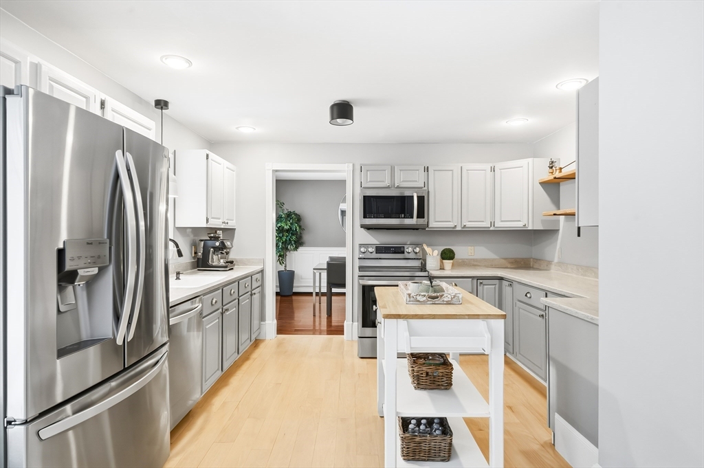 4 Northgate Circle Lexington, MA 02420 - Photo 11 of 42