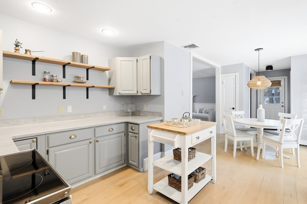 4 Northgate Circle Lexington, MA 02420 - Photo 14 of 42