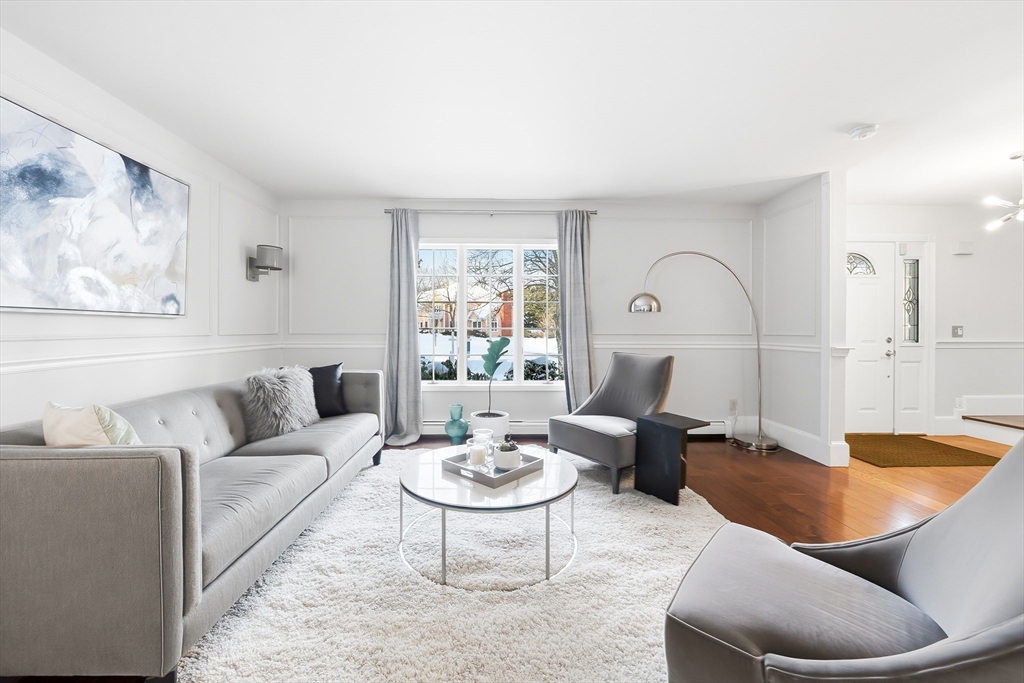 4 Northgate Circle Lexington, MA 02420 - Photo 3 of 42