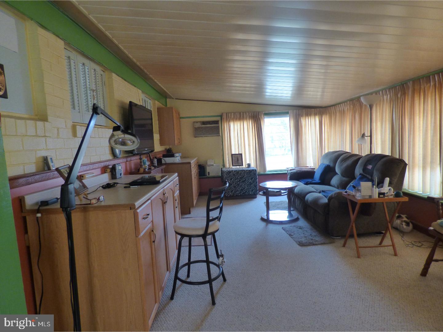 1347 Thomson Road Roslyn, PA 19001 - Photo 13 of 17 Family Room
