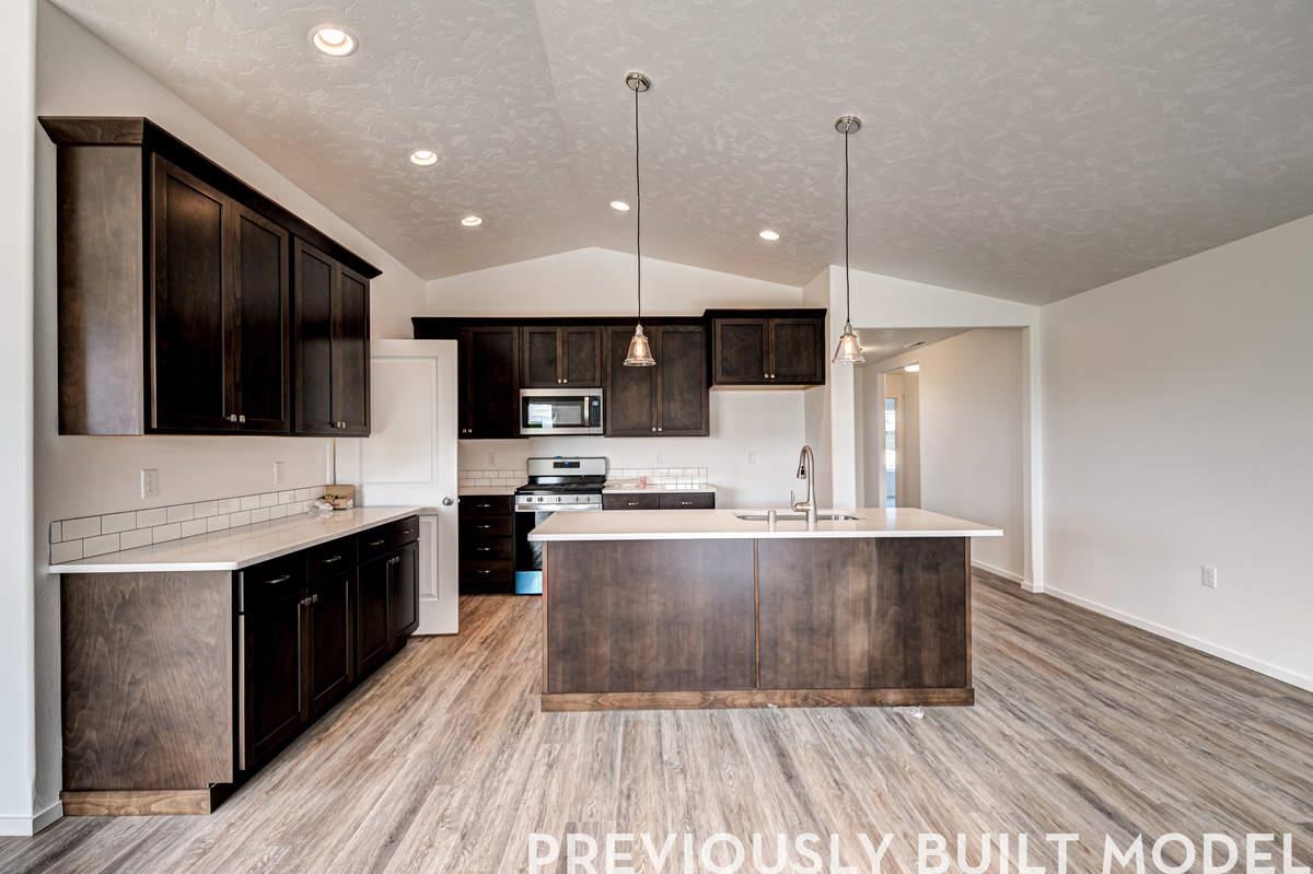 18805 East Riverside Avenue Spokane Valley, WA 99016 - Photo 6 of 13