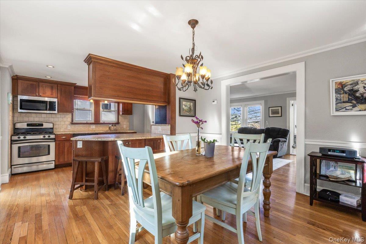 280 Knollwood Road White Plains, NY 10607 - Photo 15 of 36