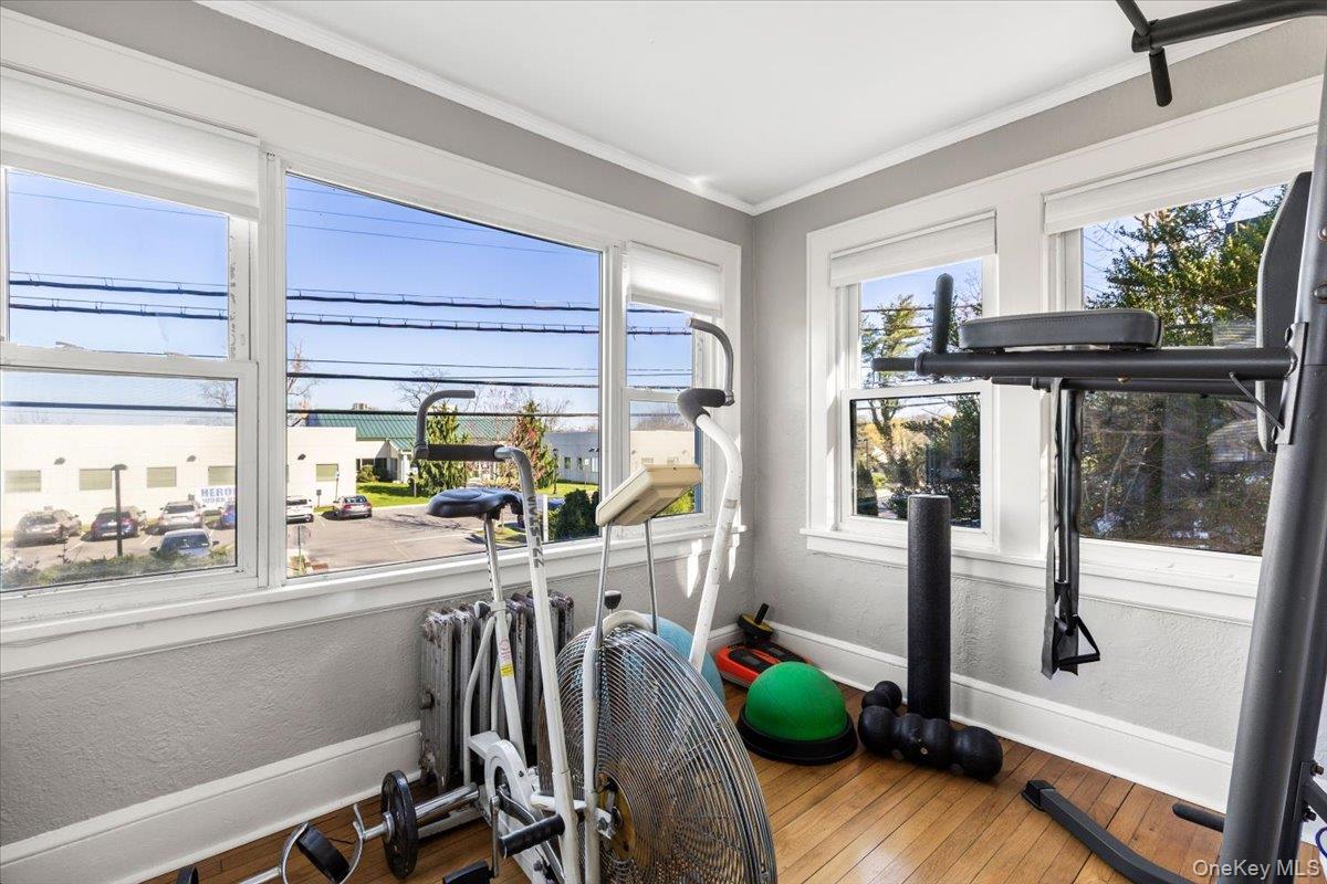 280 Knollwood Road White Plains, NY 10607 - Photo 16 of 36