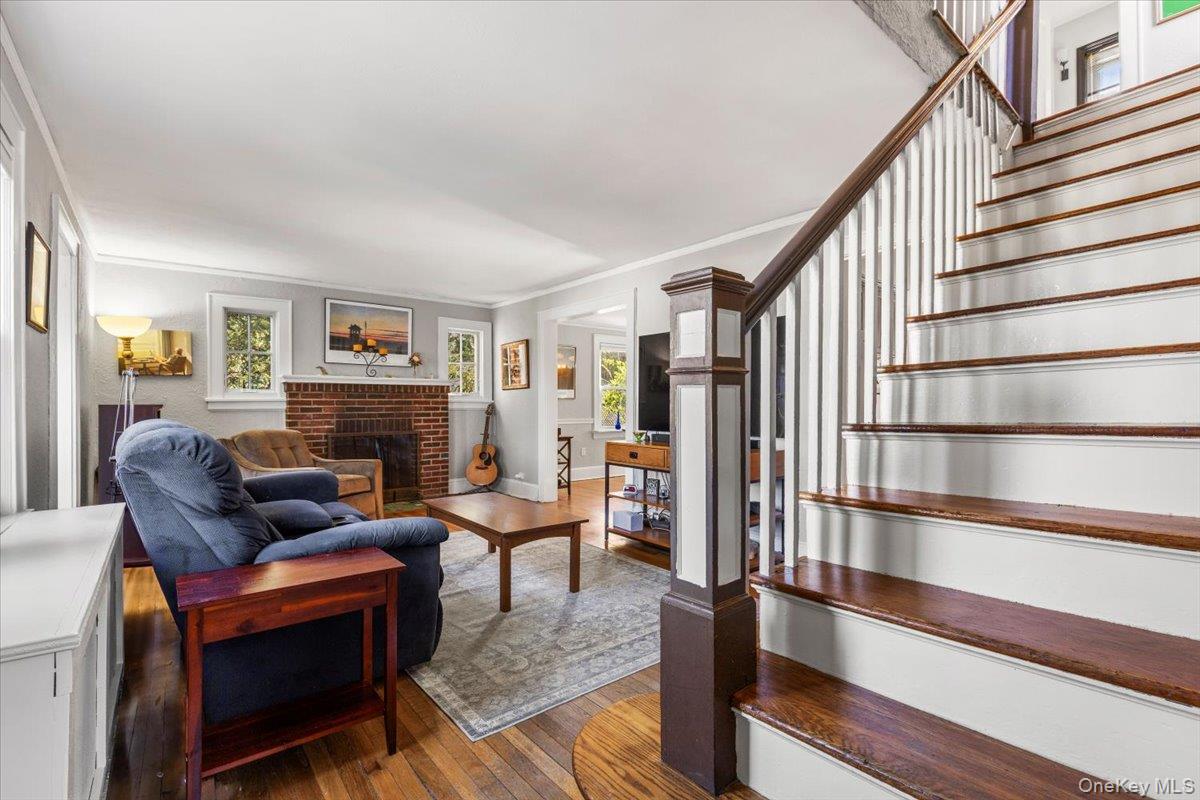 280 Knollwood Road White Plains, NY 10607 - Photo 7 of 36