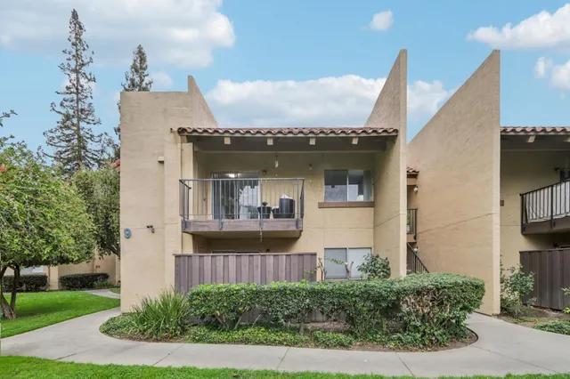 $548,000 | 247 North Capitol Avenue, Unit 245, San Jose, CA 95127
