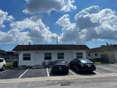 $1,600 | 3960 Northwest 31st Terrace, Unit 2, Lauderdale Lakes, FL 33309