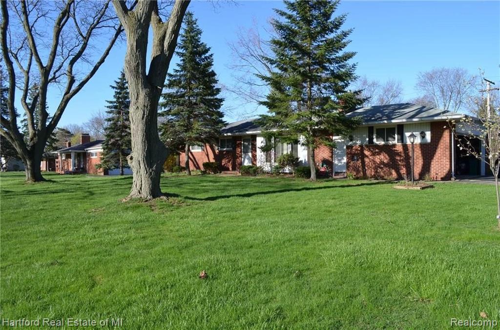 28385 Farmington Road Farmington Hills, MI 48334 - Photo 2 of 15