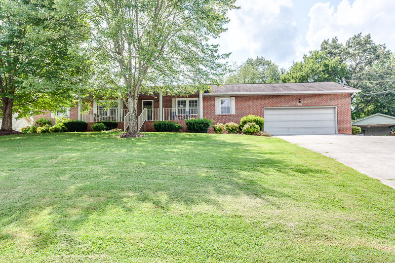 8249 Bonanza Road Powell, TN 37849 - Photo 2 of 40 002170809-3-8249BonanzaRdPowellTN-SMALL