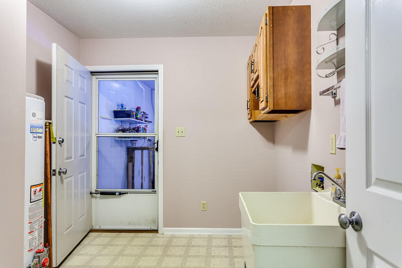 8249 Bonanza Road Powell, TN 37849 - Photo 18 of 40 018170809-3-8249BonanzaRdPowellTN-SMALL