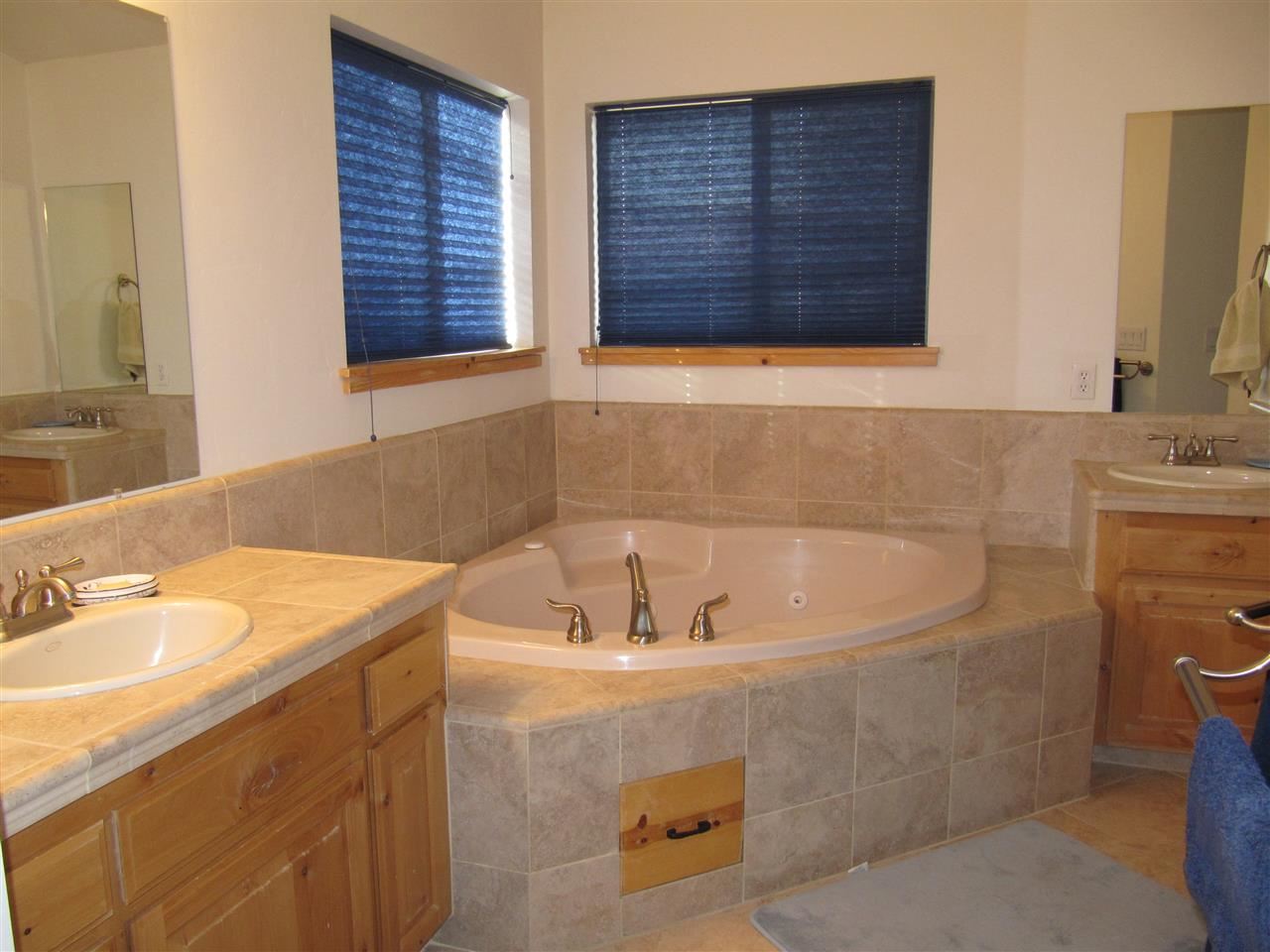 10111 Columbine Road Truckee, CA 96161 - Photo 9 of 14 Gallery Image 9