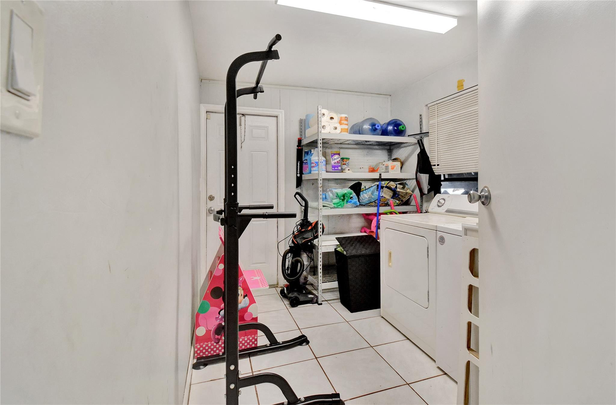 6533 Southwest 22nd Street Miramar, FL 33023 - Photo 8 of 16 Laundry Room