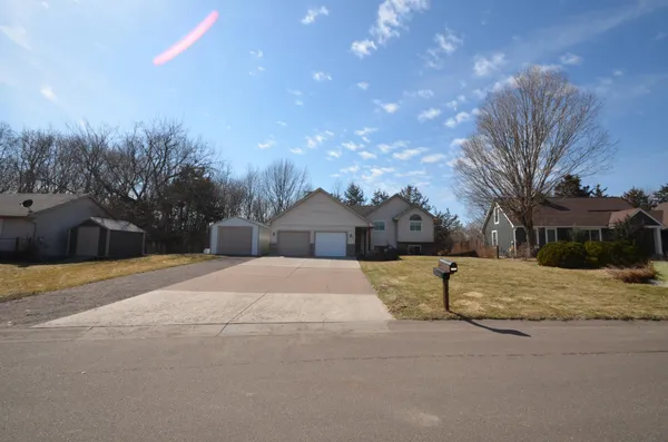 $445,000 | 31066 Cedar Ridge Drive, Lindstrom, MN 55045