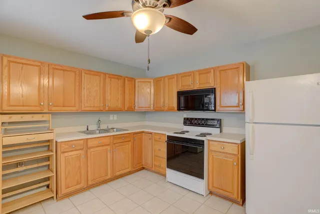 $175,900 | 4118 Meadowridge Road, Evansville, IN 47710