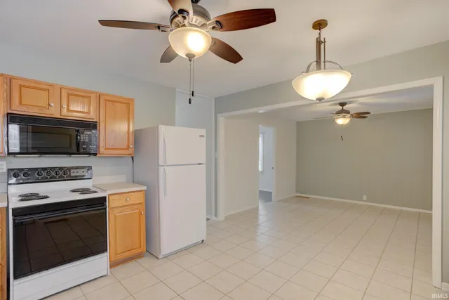 $175,900 | 4118 Meadowridge Road, Evansville, IN 47710