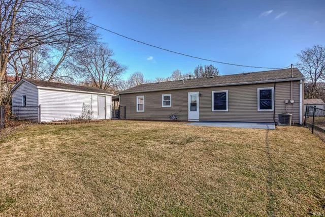 $175,900 | 4118 Meadowridge Road, Evansville, IN 47710