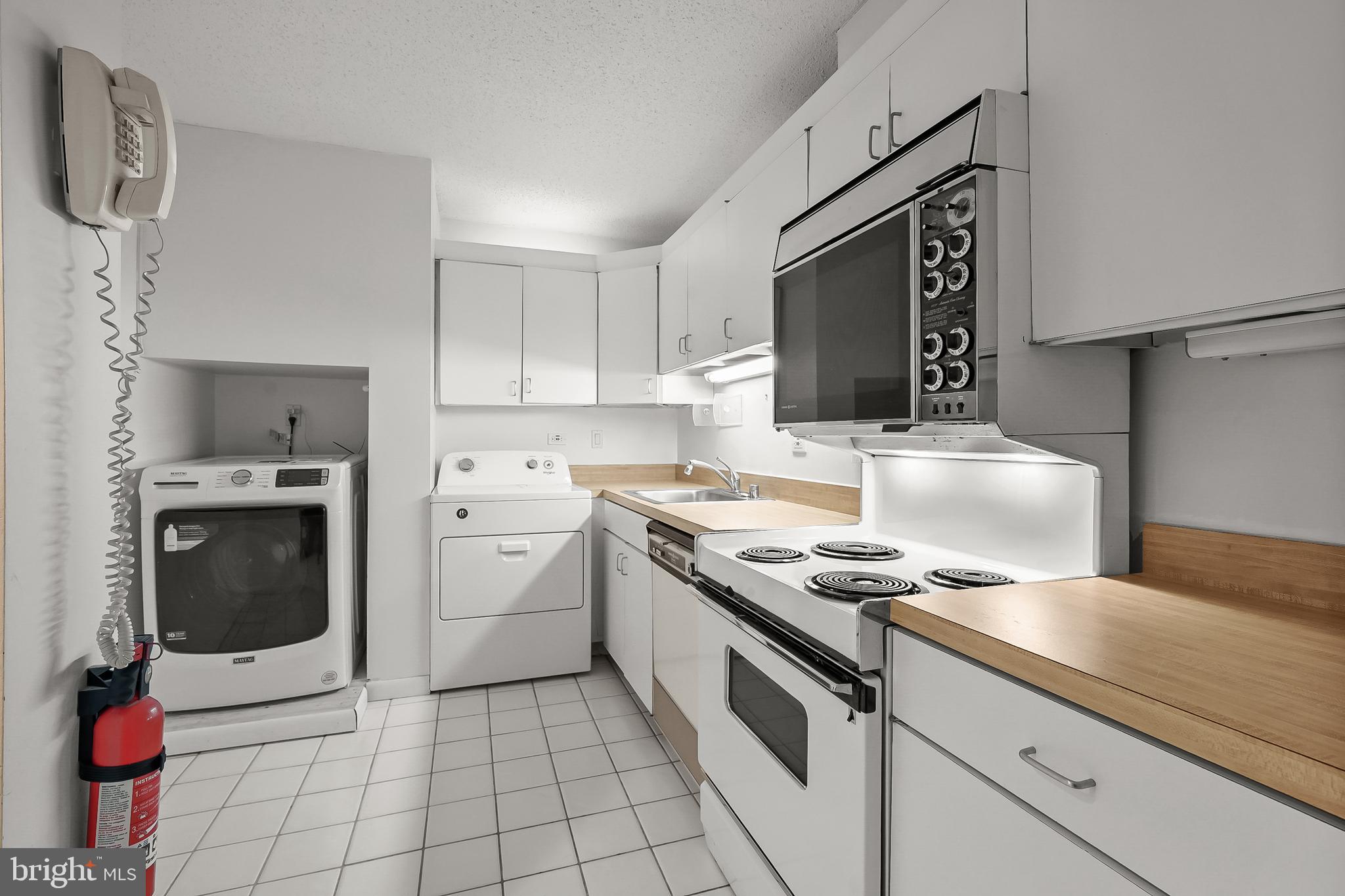 111 Hamlet Hill Road, Unit 807 Baltimore, MD 21210 - Photo 19 of 41 Kitchen