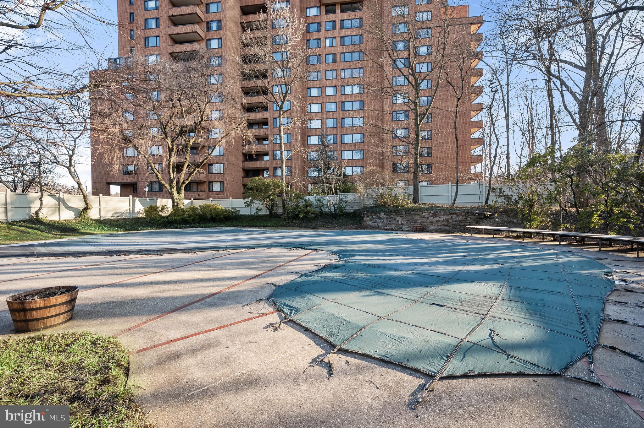 111 Hamlet Hill Road, Unit 807 Baltimore, MD 21210 - Photo 29 of 41 Community Pool