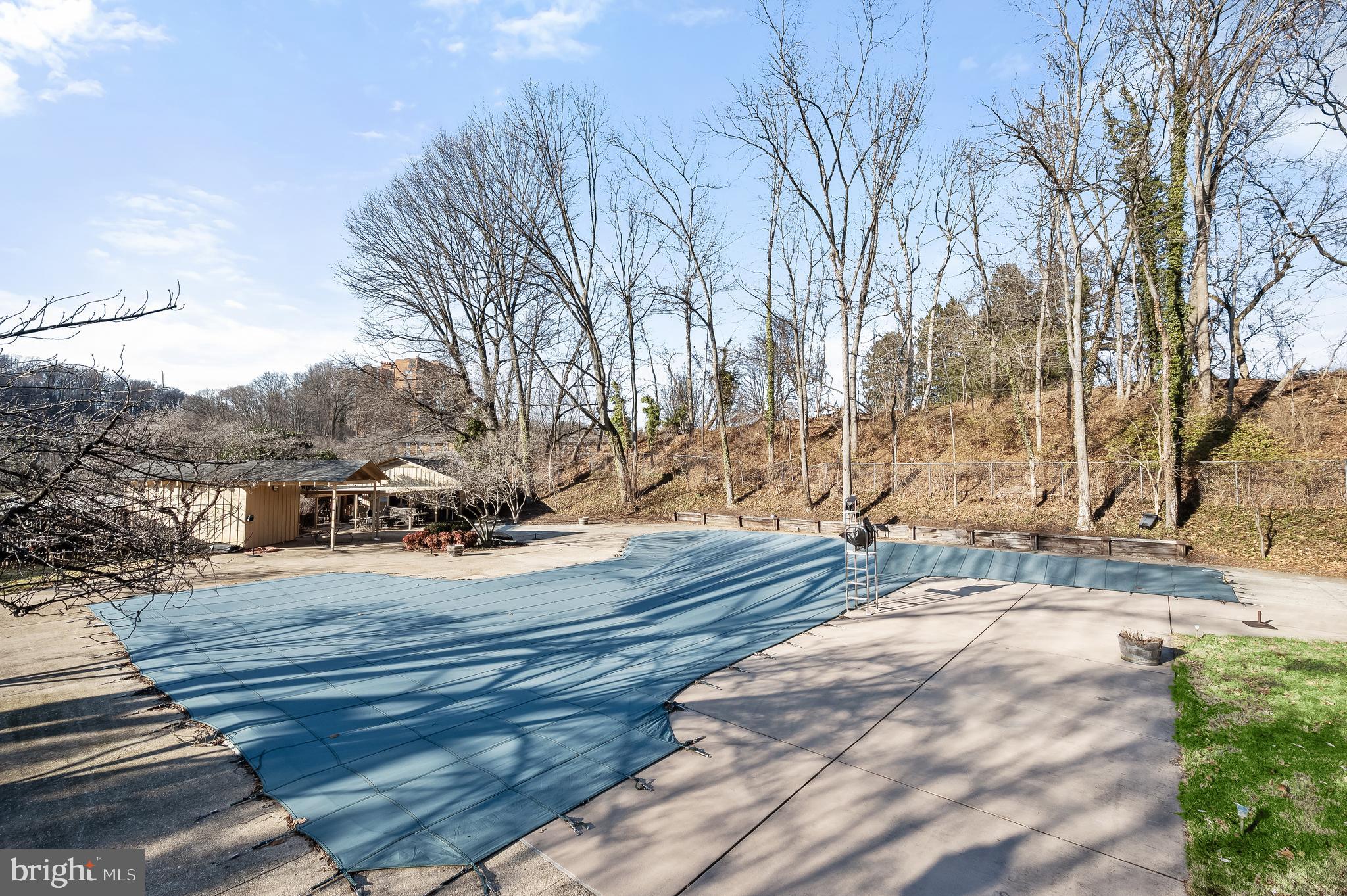 111 Hamlet Hill Road, Unit 807 Baltimore, MD 21210 - Photo 31 of 41 Community Pool