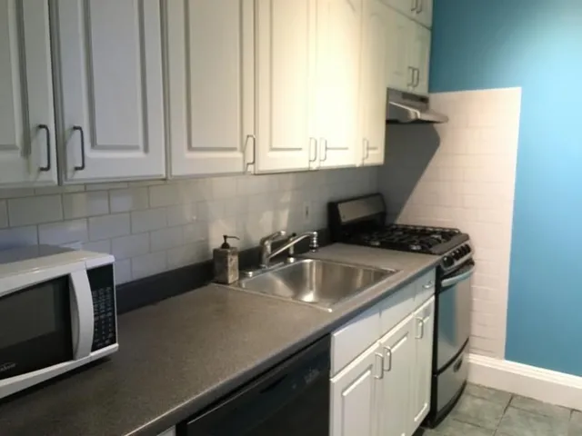 $2,300 | 34 East Newton Street, Unit 3, Boston, MA 02118