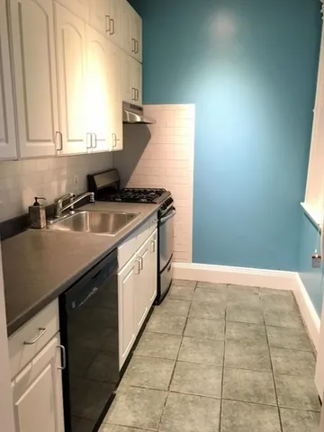 $2,300 | 34 East Newton Street, Unit 3, Boston, MA 02118