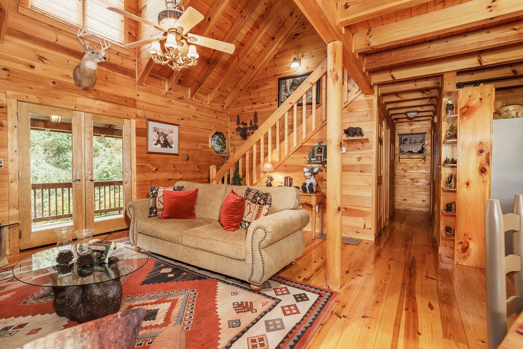 120 Foxfire Road Blue Ridge, GA 30513 - Photo 13 of 55 a living room with furniture