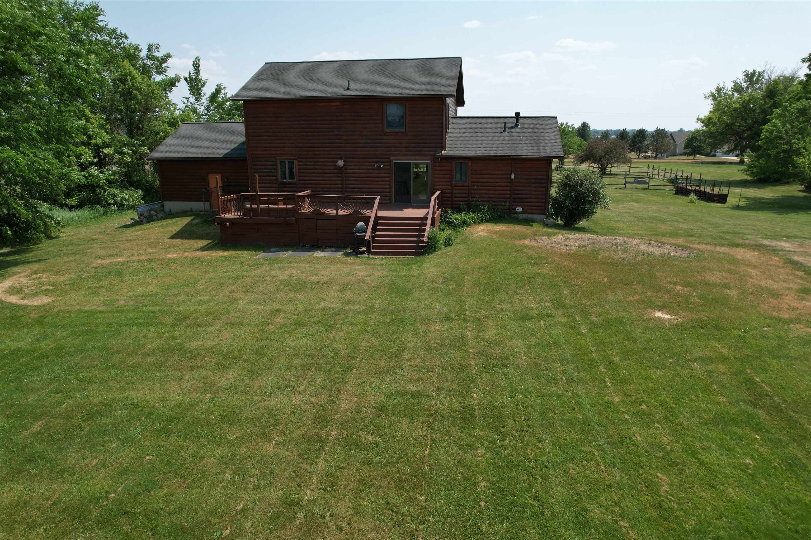 11229 Pittsburg Road Durand, MI 48429 - Photo 76 of 82 50109852-75.JPG