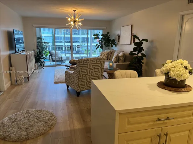 $369,000 | 3050 Northeast 48th Street, Unit 205, Fort Lauderdale, FL 33308