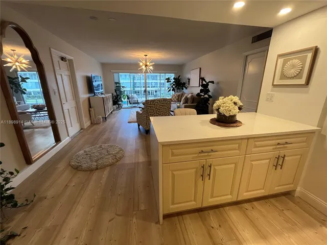 $369,000 | 3050 Northeast 48th Street, Unit 205, Fort Lauderdale, FL 33308