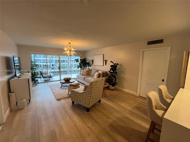 $369,000 | 3050 Northeast 48th Street, Unit 205, Fort Lauderdale, FL 33308