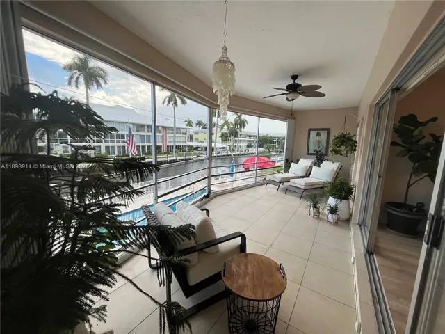 $369,000 | 3050 Northeast 48th Street, Unit 205, Fort Lauderdale, FL 33308