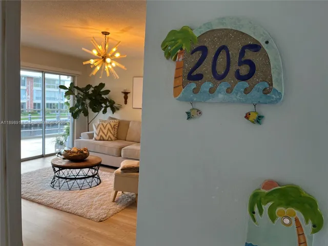 $369,000 | 3050 Northeast 48th Street, Unit 205, Fort Lauderdale, FL 33308