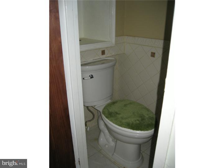 11873 Academy Road, Unit H5 Philadelphia, PA 19154 - Photo 10 of 25 Half Bath