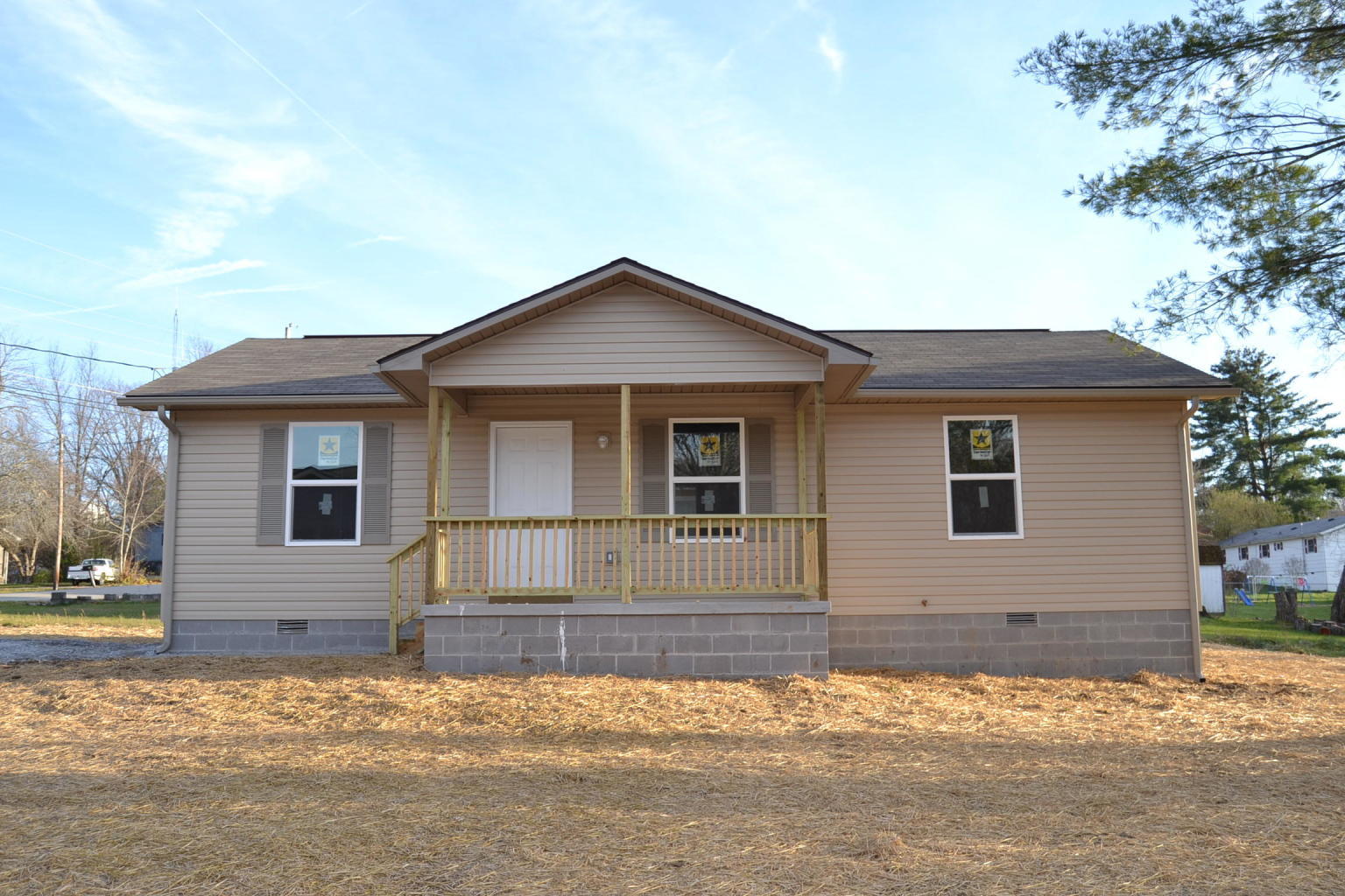 Wells Road, Unit 14 Crossville, TN 38555 - Photo 1 of 6 Front-previous listing