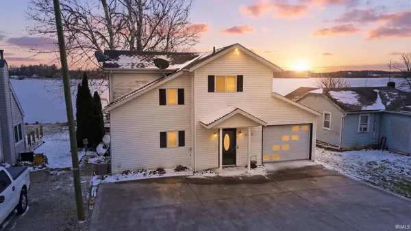 $350,000 | 6722 East McGuire Road, Churubusco, IN 46723