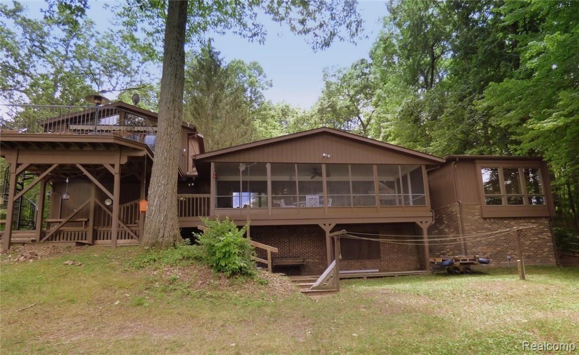 350 Bruin Lake Road Gregory, MI 48137 - Photo 1 of 35 1 FRONT.JPG