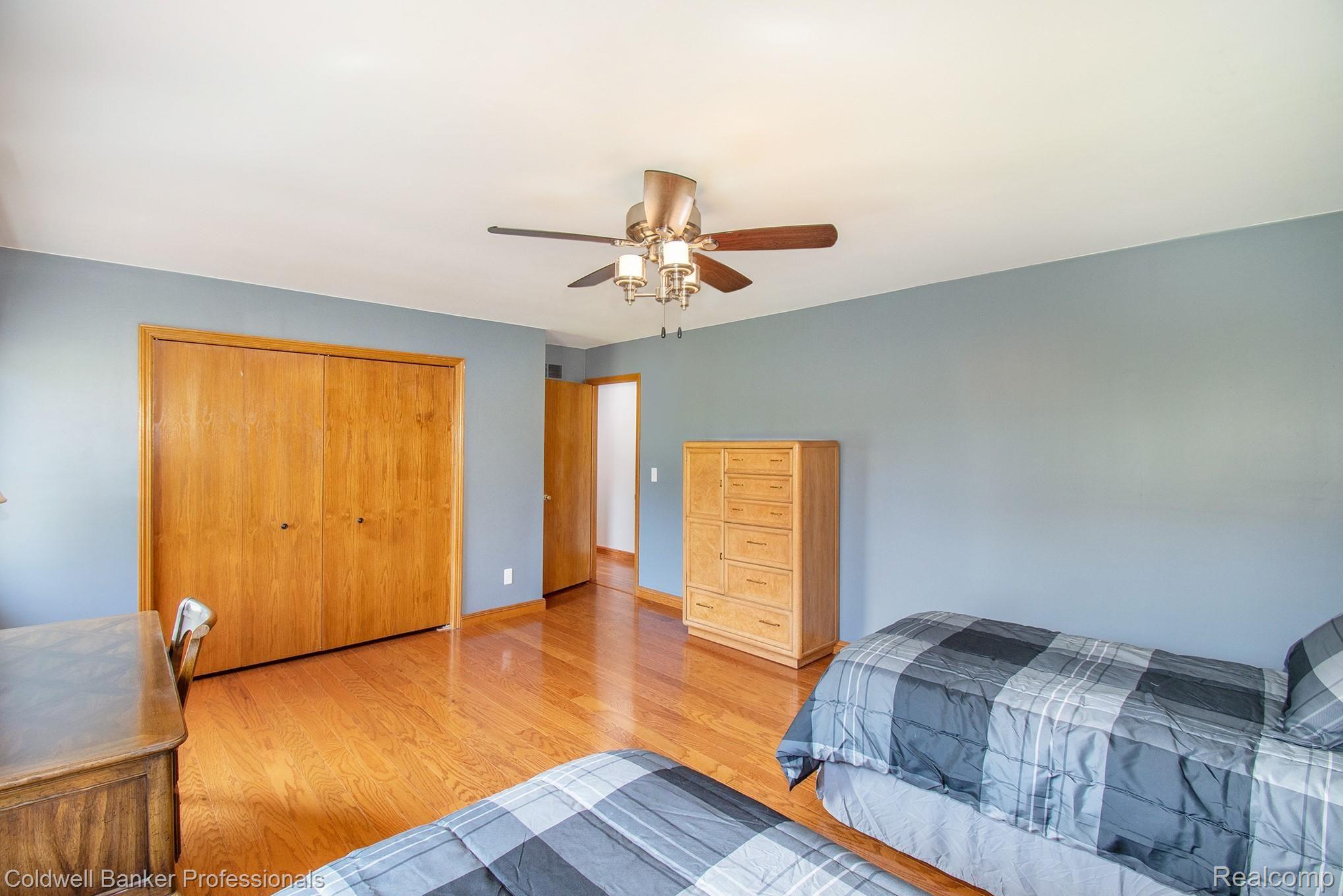 2706 Clark Road Lapeer, MI 48446 - Photo 30 of 44 Bedroom 1
