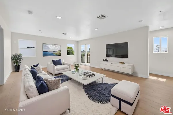 $3,941 | 3436 Hunter Street, Unit 1/4, Los Angeles, CA 90023