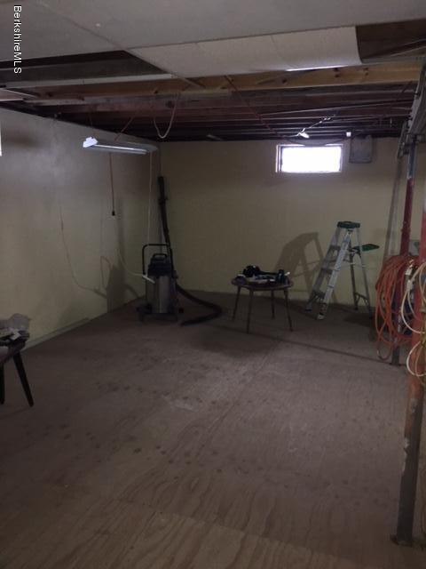 249 Middle Road Clarksburg, MA 01247 - Photo 25 of 29 kovebonusroom