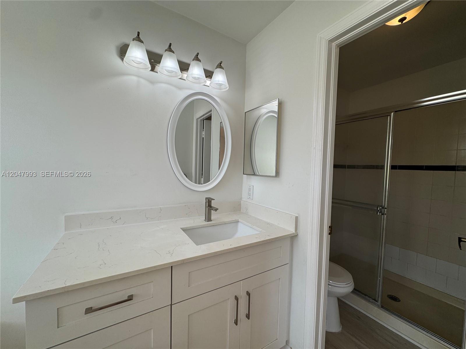 1595 Seagrape Way Hollywood, FL 33019 - Photo 23 of 39
